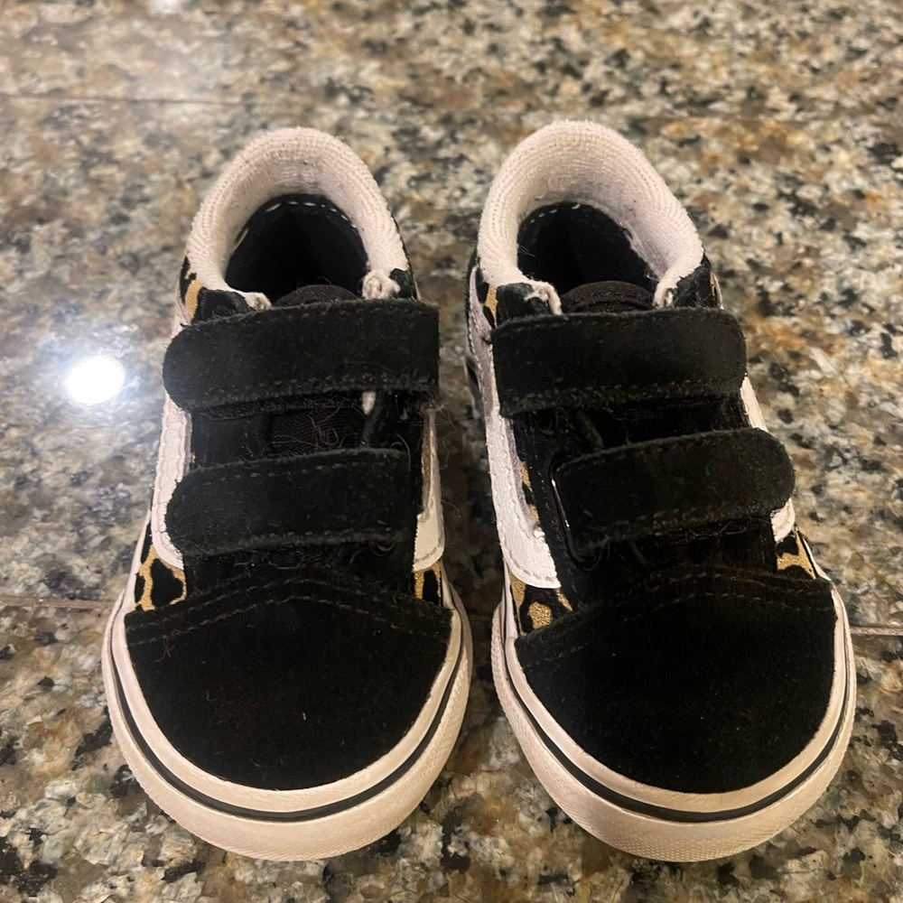 Vans toddler size 4